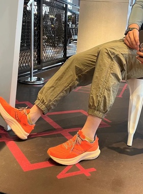 SauconyTempus轻量支撑织物减震防滑耐磨跑步鞋女款桔色S10720-45