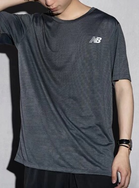 New Balance 休闲运动圆领短袖T恤 男款 黑色AMT01012-BK