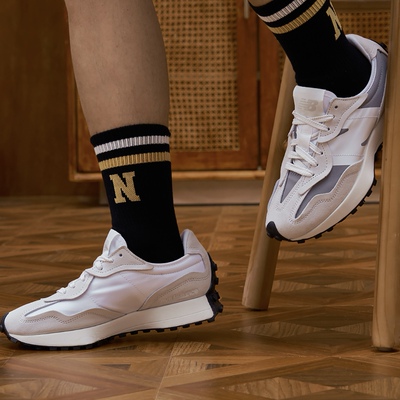 New Balance NB 327 urbancore 经典复古跑步鞋银白色U327WED