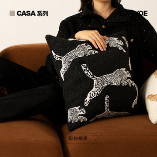 复古客厅沙发卧室靠垫 高级感刺绣抱枕轻奢法式 LIVING inc美洲豹