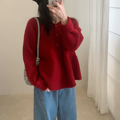 Find Time-法式小甜美～娃娃裙摆圆领半纽扣套头保暖毛衣L61136