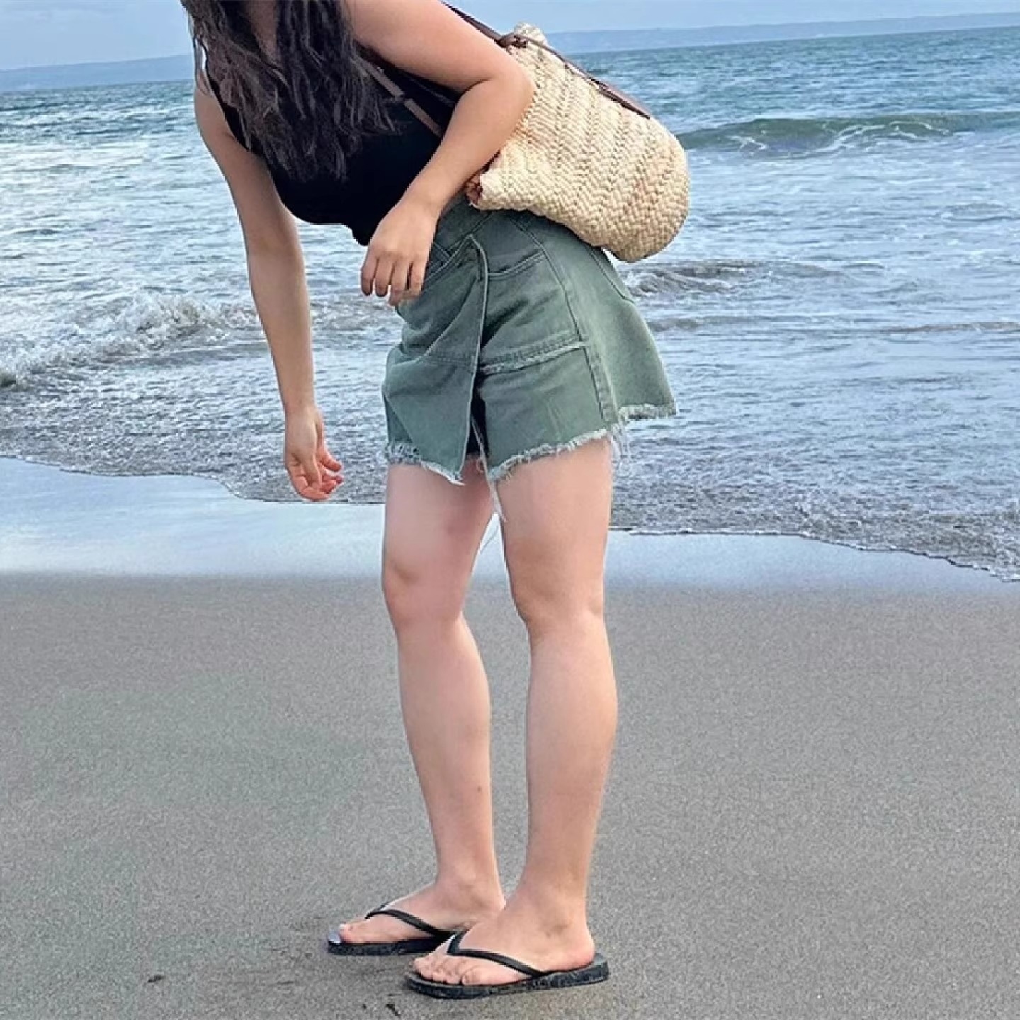 绿色毛边牛仔裤裙女夏季薄款大码胖mm梨形身材高腰显瘦a字阔腿裤