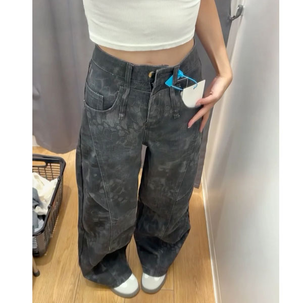 迷彩印花阔腿牛仔裤子女秋冬高腰直筒工装设计感显瘦梨形身材裤子