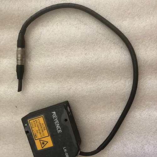 KEYENCE  LK一085激光传感器，实物图，