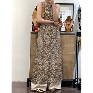 2025年夏季新款简约设计法式复古气质印花A版宽松遮肉真丝连衣裙