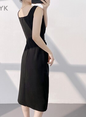 赫本高级感无袖内搭连衣裙女2025新款背心收腰显瘦轻奢小黑裙气质