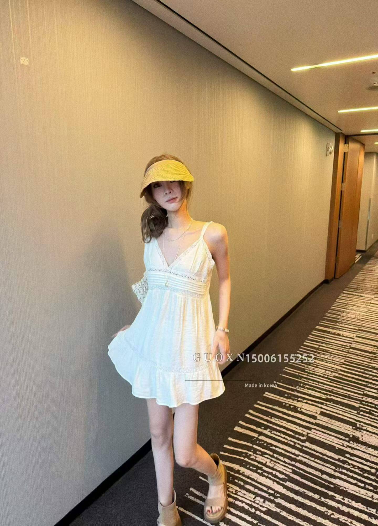 正品实拍2026夏新款韩版时尚百搭显瘦蕾丝花边吊带背心女上衣潮女