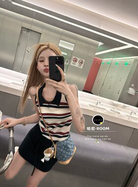 五折福利。      新款韩版百搭条纹polo领无袖冰丝针织衫背心潮女