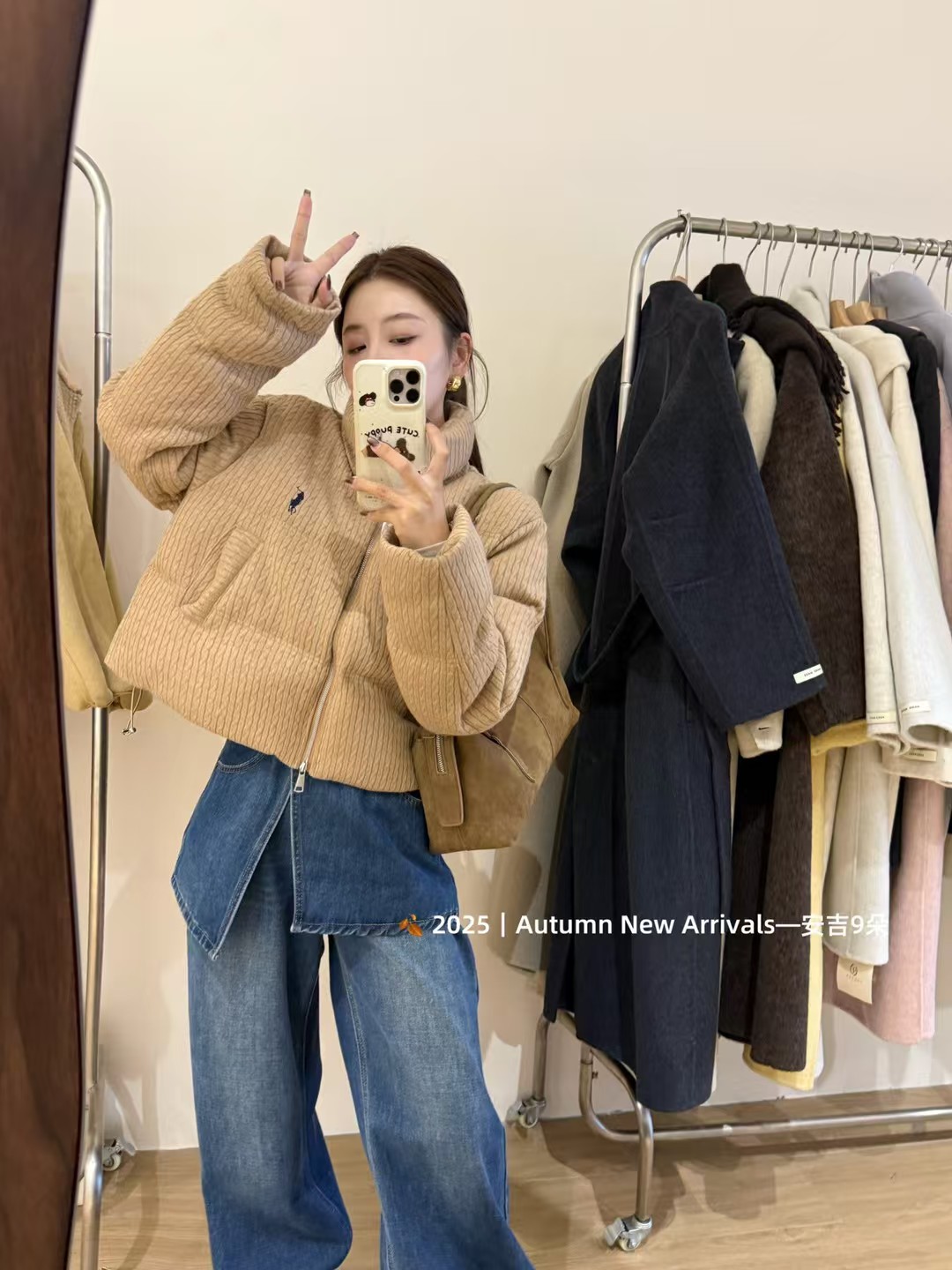 韩国东大门2025冬季新款韩版宽松休闲立领刺绣短款羽绒服女外套潮