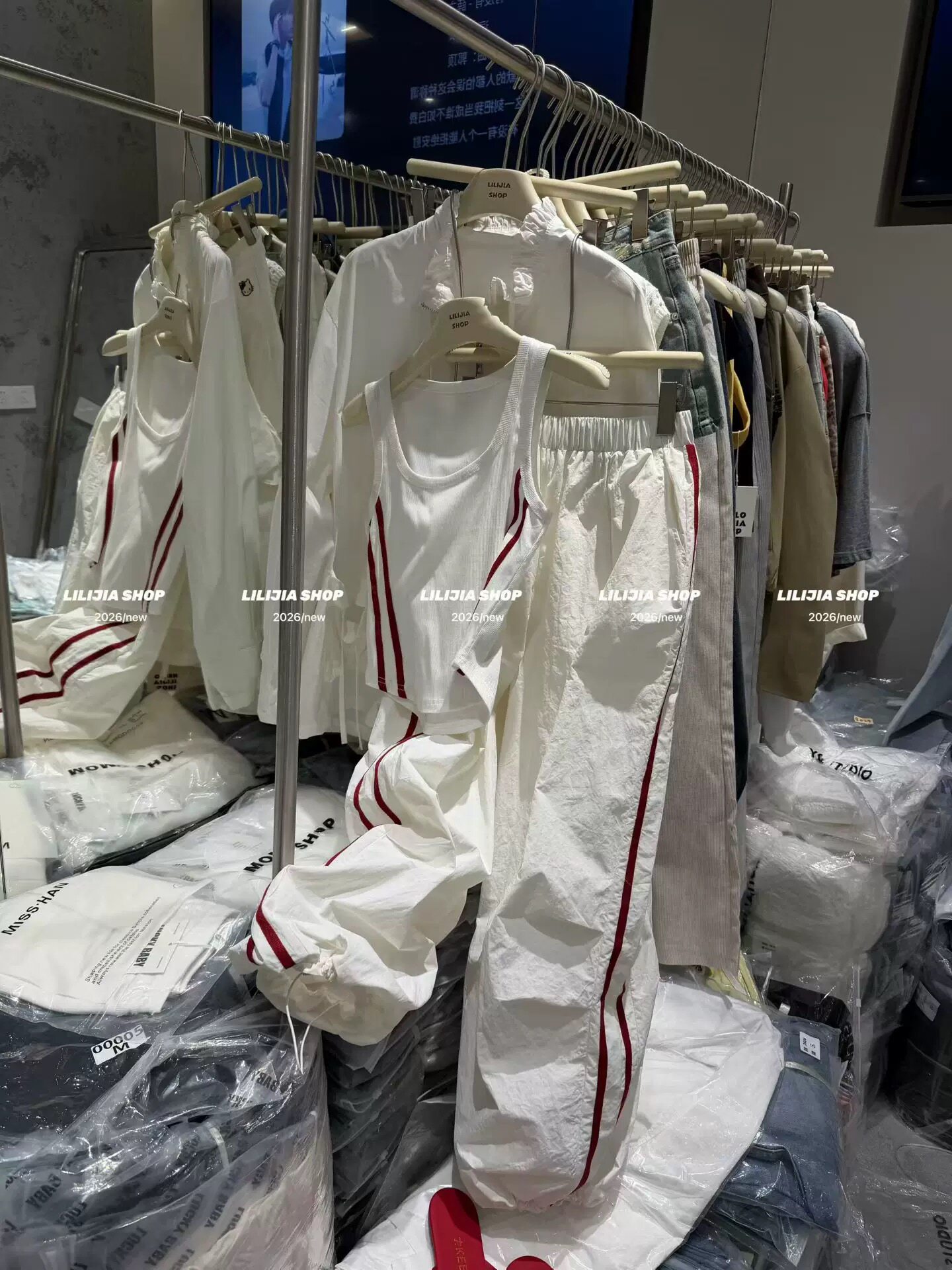 正品实拍2026夏季新款韩版时尚显瘦杠条纹背心+松紧腰休闲裤套装