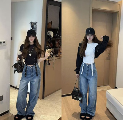 泡菜订制黑色短款连帽外套女2025秋季新款百搭休闲时尚短款上衣潮