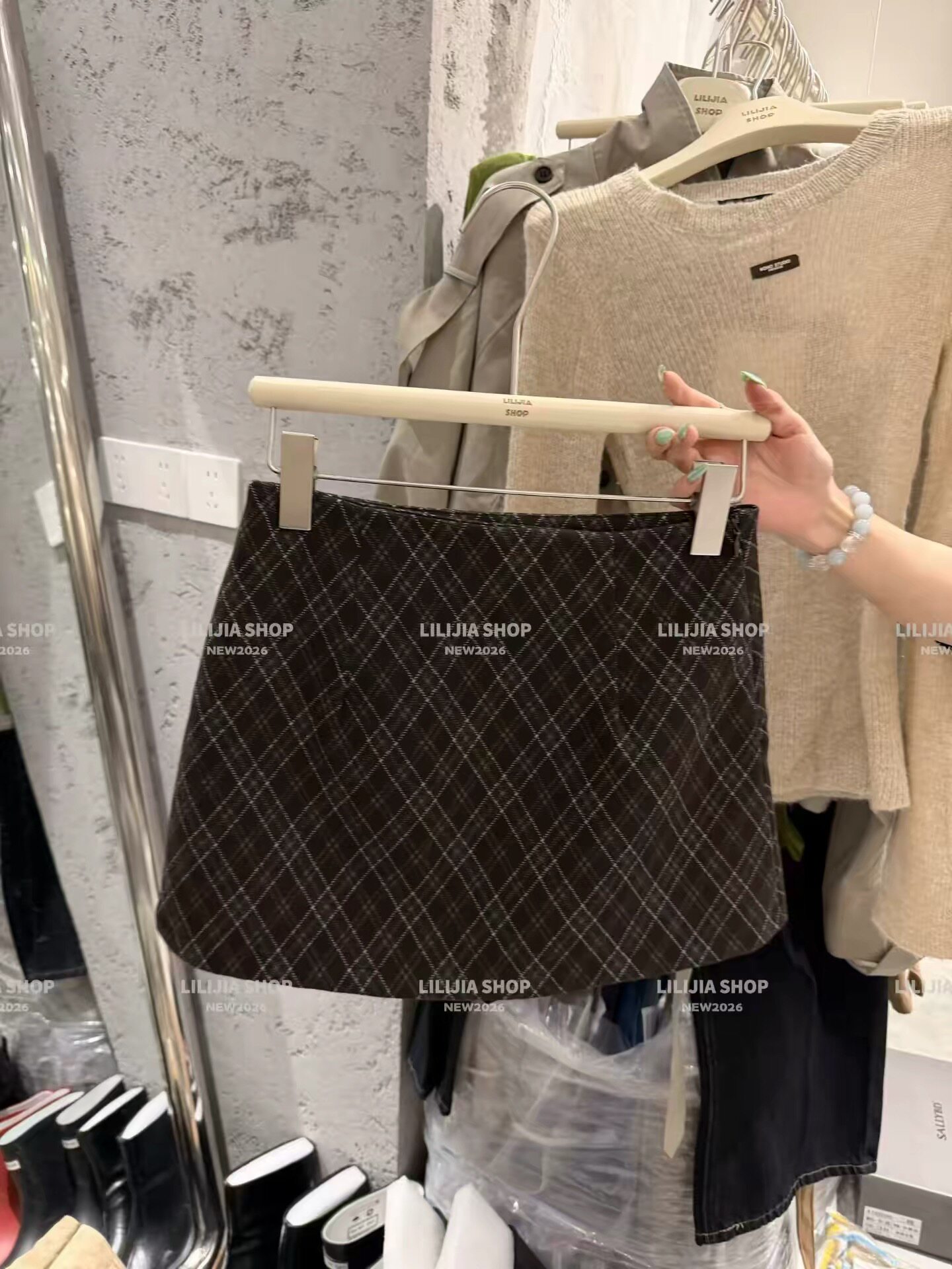 LiLijia正品2026秋季新款韩版时尚百搭显瘦A字复古格子半身裙女潮