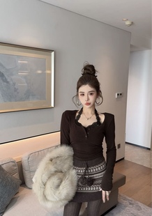 显瘦打底衫 修身 潮 新款 泡菜订制咖色蕾丝假两件加绒T恤女2025冬季