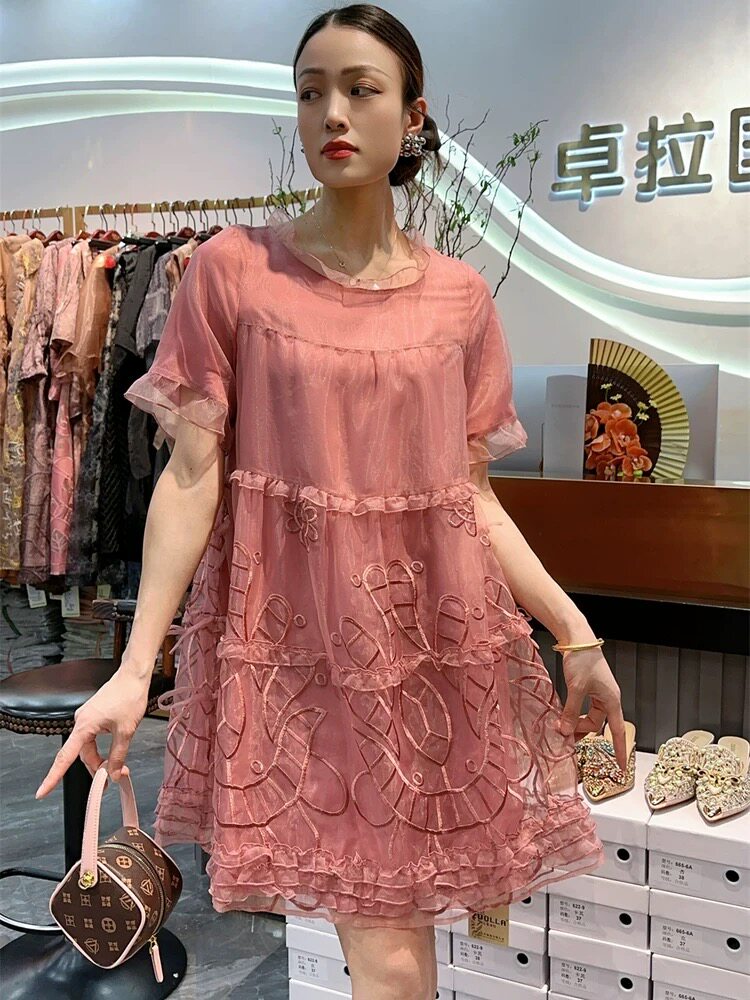 卓拉2026春夏新款时尚气质修身显瘦印花连衣裙轻奢韩版通勤