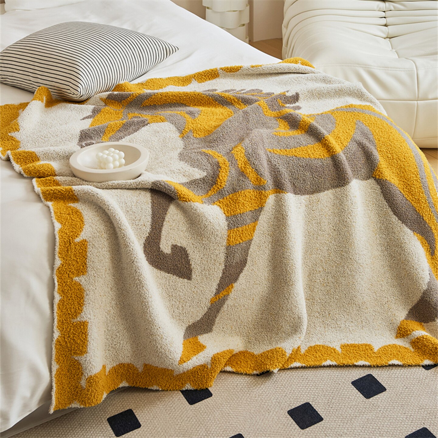 a类半边绒毯子北欧简约高级感沙发盖毯超柔软四季休闲午睡空调毯