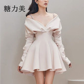 短裙优雅 高腰A字法式 礼服裙轻奢小众高端秋短款 性感连衣裙V领长袖