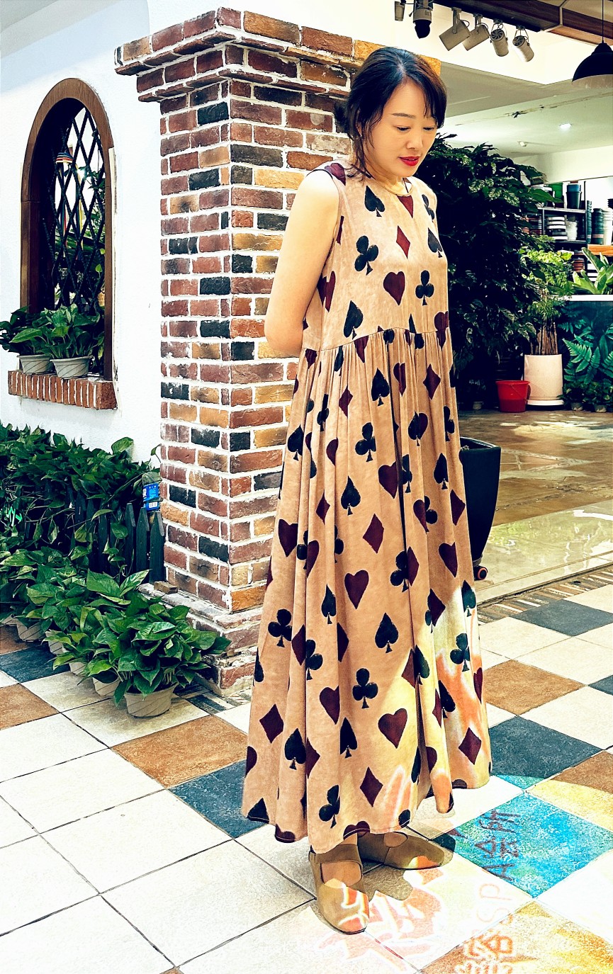 一块油画色重磅22姆米桑蚕丝连衣裙无袖长裙脏染大摆吊带裙扑克牌