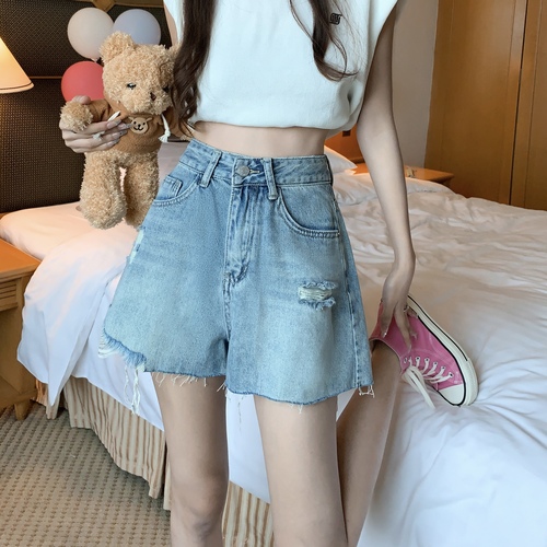 Cowboys busy牛仔很忙