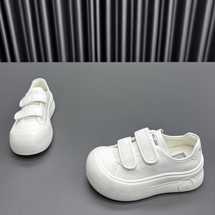 真皮小白鞋女2026春季新款圆头魔术贴厚底时尚牛皮休闲运动板鞋潮