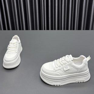 真皮小白鞋女2026春季新款圆头厚底系带防滑时尚牛皮休闲运动板鞋