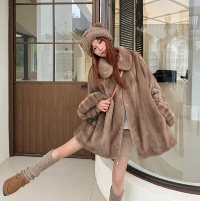 在逃公主款 仿帕斯条色抽刀纹环保毛毛外套女