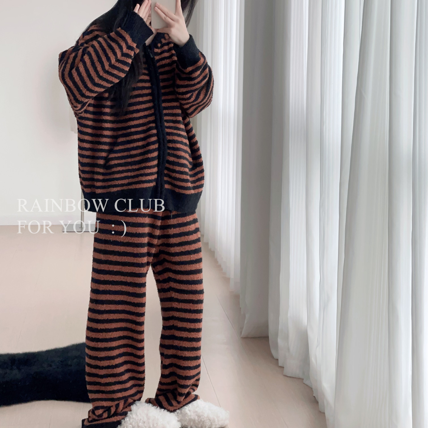 可外穿秋冬保暖软绵绵简约条纹宽松版型连帽长袖长裤睡衣家居服女