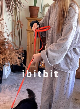 ibitbit露肩圆领卫衣长袖长裤休闲卡通猫碎花可外穿家居服女原版