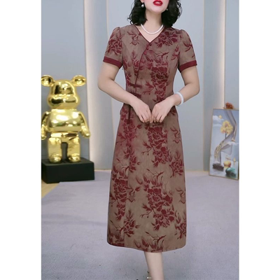 2025年夏季新款妈妈显瘦礼服裙子