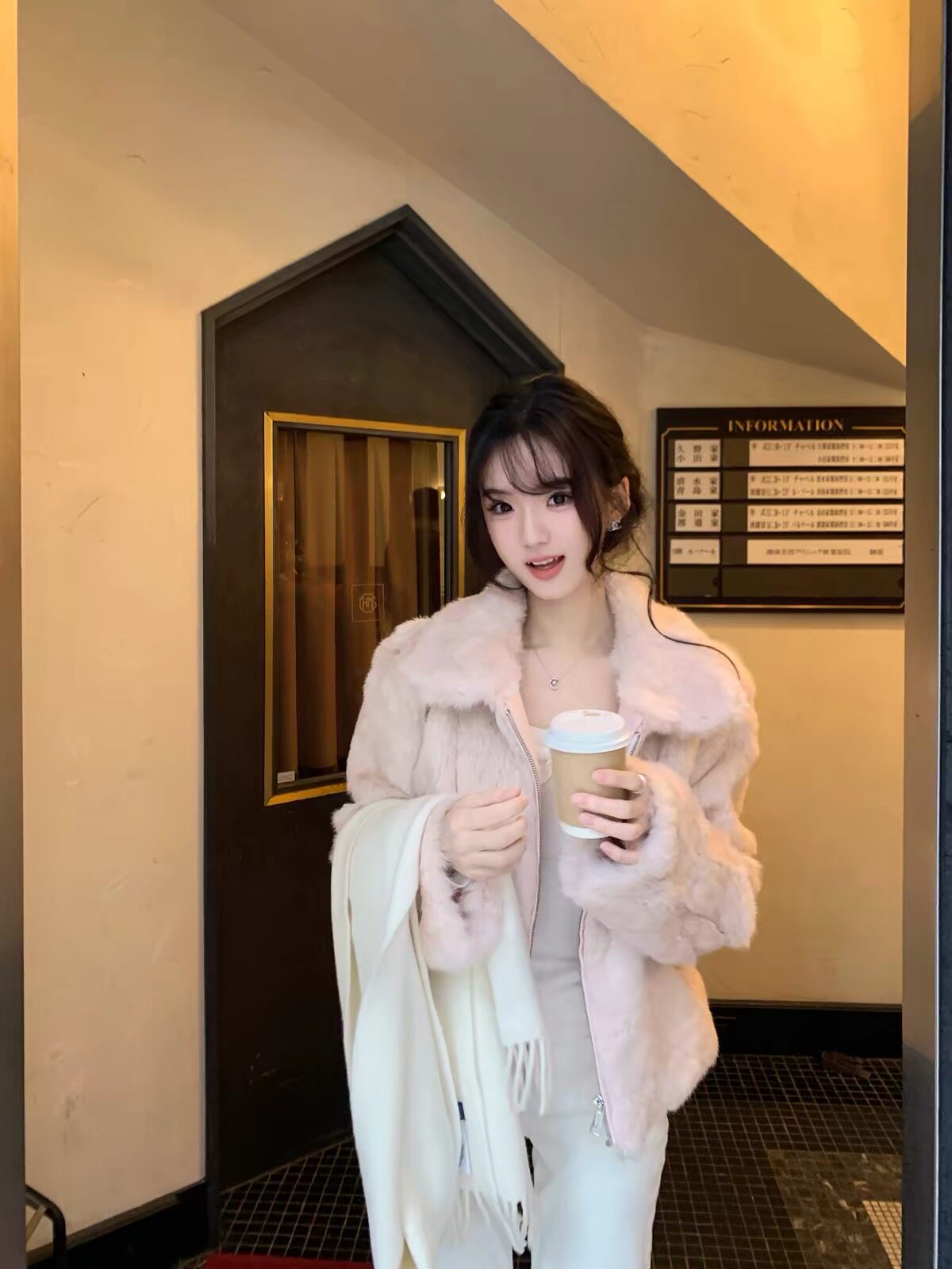 冬季新款主推温柔千金感工艺款年轻感剪毛温柔兔毛皮草