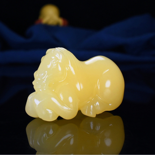 天然新疆和田玉黄玉籽料元宝招财玉马手把件马到成功生肖马把玩件