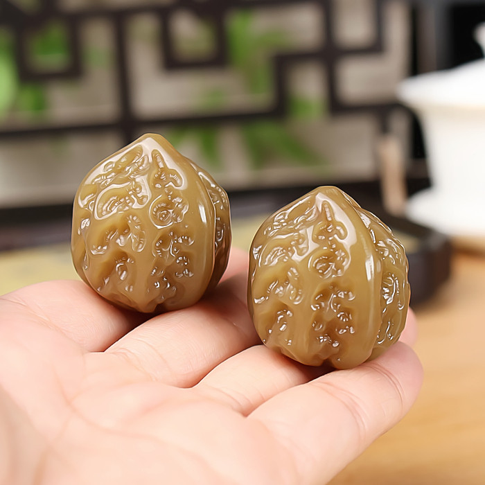 天然新疆和田玉糖玉核桃手把件玉核桃健身球原石雕刻手球把玩件