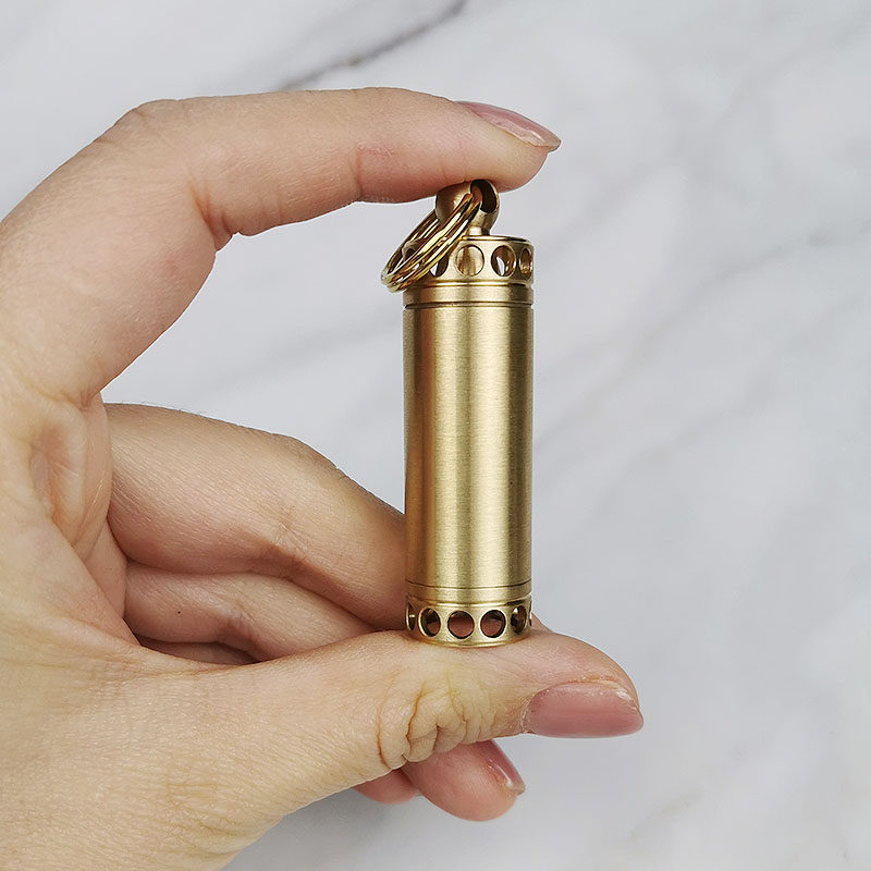 黄铜小号迷你药盒密封防水随身便携小药瓶药片大容量急救收纳盒,收纳整理,药盒,淘宝优惠券,粉丝福利购,淘宝优惠卷