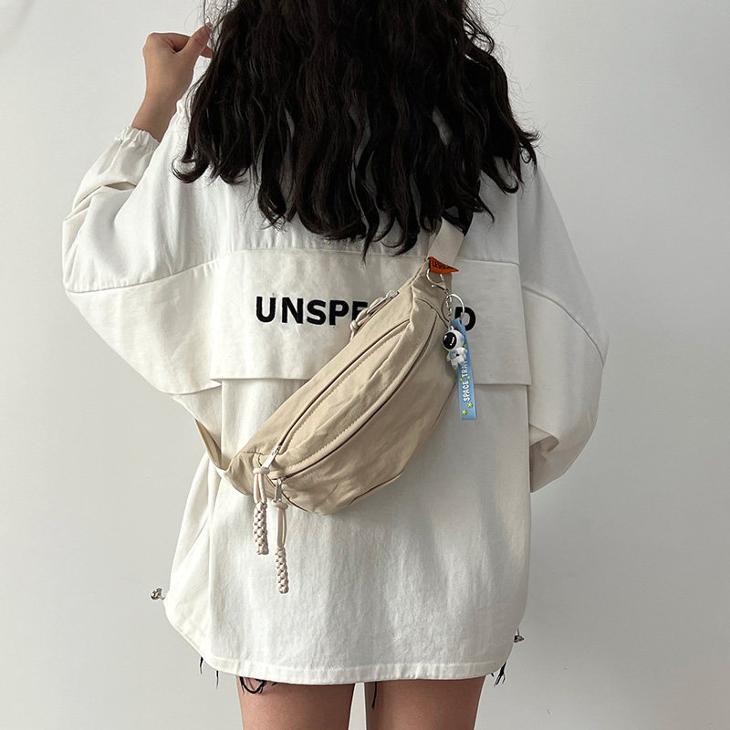 轻奢时尚尼龙布胸包包女2026新款运动背包小众腰包百搭单肩斜挎包