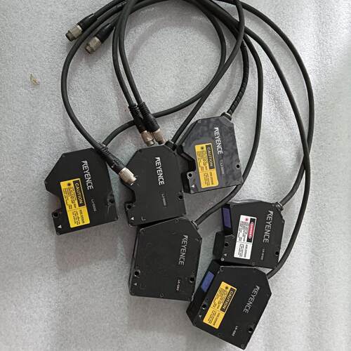 议价LJ-G030 LK-G82 LK-G155 激光传感器 工业工控检测配件维修