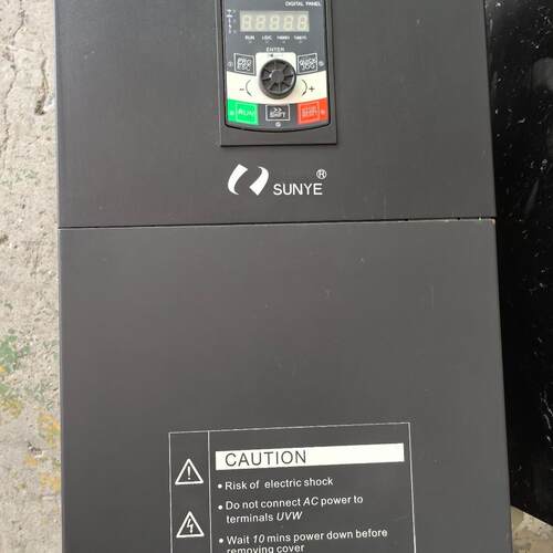 议价CM530H-4T055G/075P 日业变频器 55kW三相调速工控装置维修