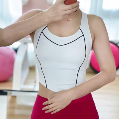 瑜伽服背心女夏季带胸垫固定杯短款外穿美背普拉提运动健身上衣