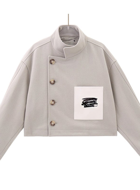 柜2899【摩系列】不对称门襟撞色皮牌短款毛呢外套 MBA3COTT18