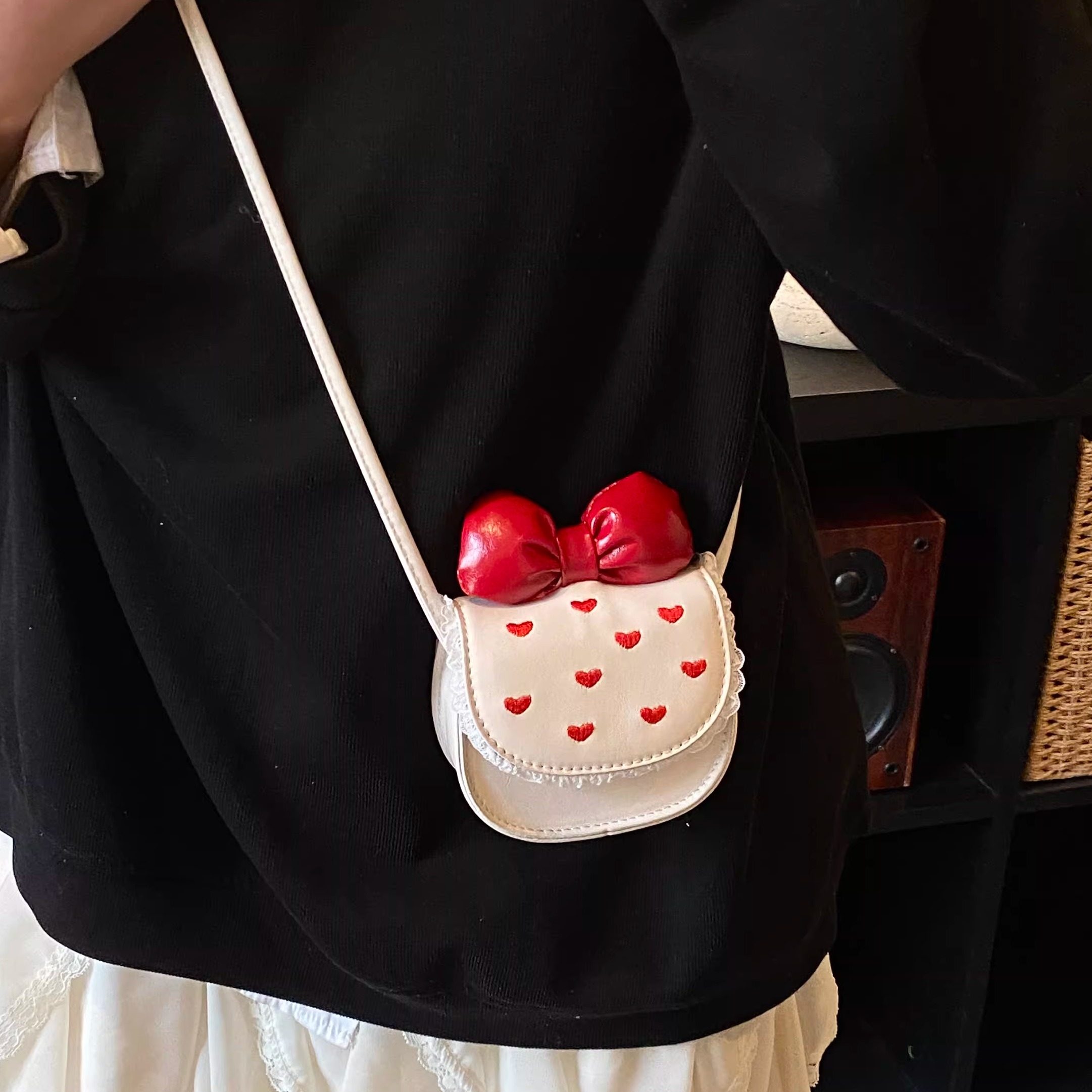 儿童时尚包包网红女童斜挎包2026新款红色波点蝴蝶结斜挎迷你小包,箱包皮具/热销女包/男包,马鞍包,淘宝优惠券,粉丝福利购,淘宝优惠卷