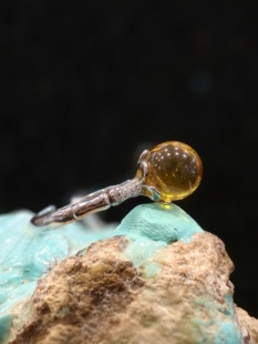 天然多米尼加虫珀戒指