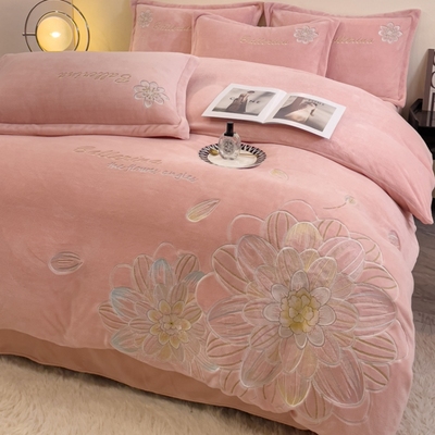 刺绣冬款加厚牛奶绒四件套水星