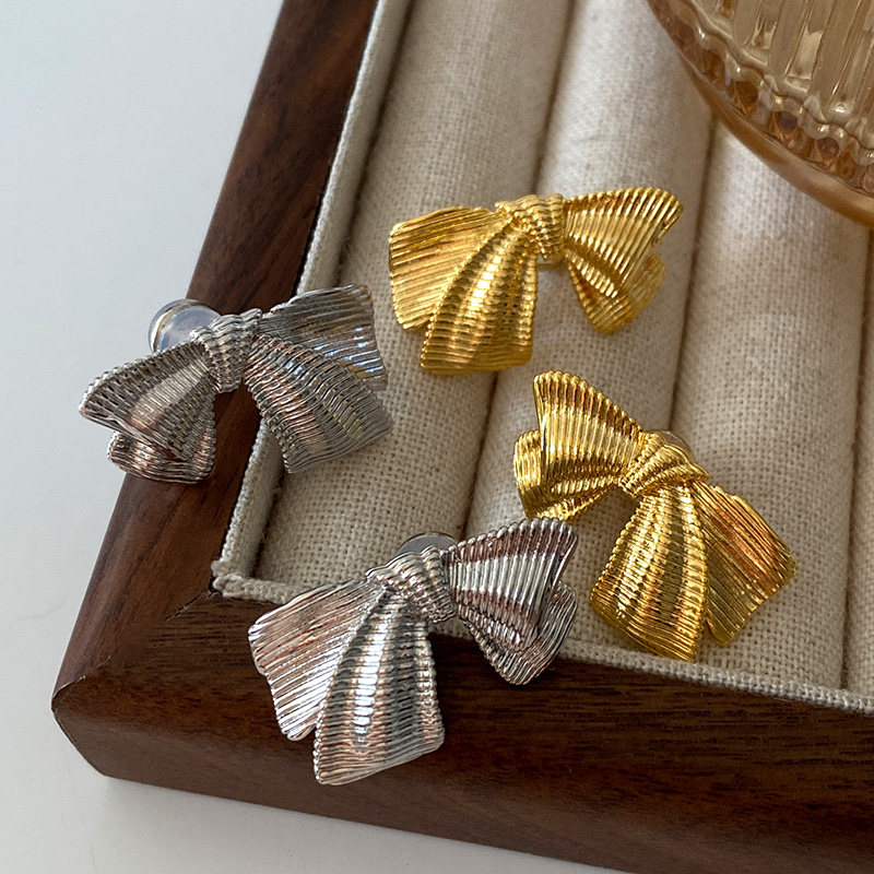 DSTYLE欧美法式褶皱蝴蝶结耳钉女