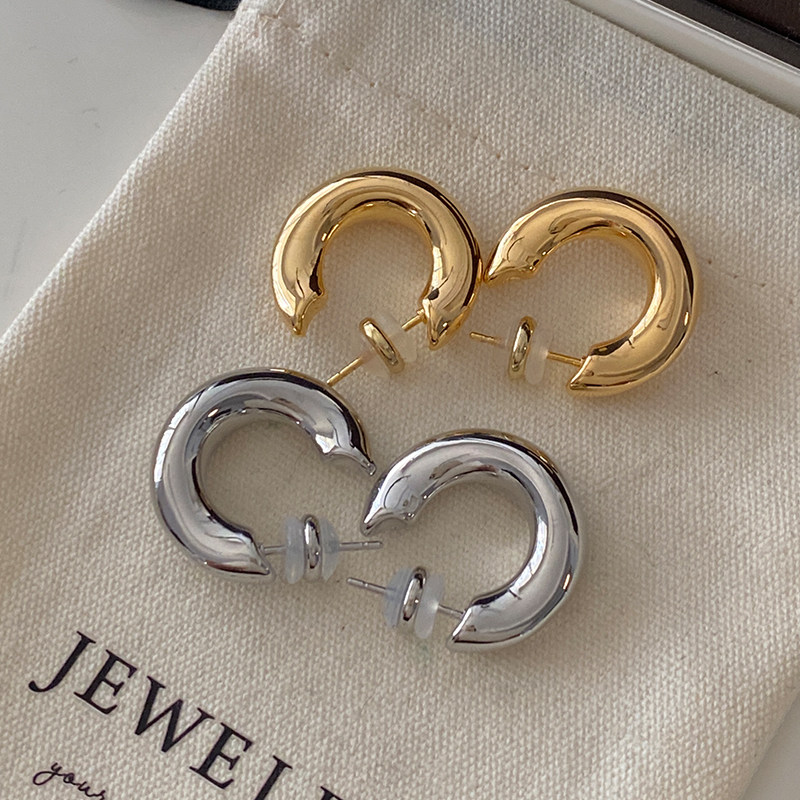 光面圆形金属耳环2025新款高级感圈圈耳钉简约轻奢耳圈法式风耳饰
