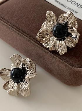 肌理感金属花朵耳钉轻奢高级感黑色玛瑙耳环2025新款爆款复古耳饰