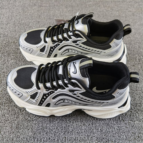 贵人鸟女鞋2025秋季新款网面透气厚底耐磨减震运动休闲跑步老爹鞋