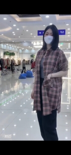 雪蓝杉棉麻秋款女格子长袖衬衫中长款开衫外套女风衣