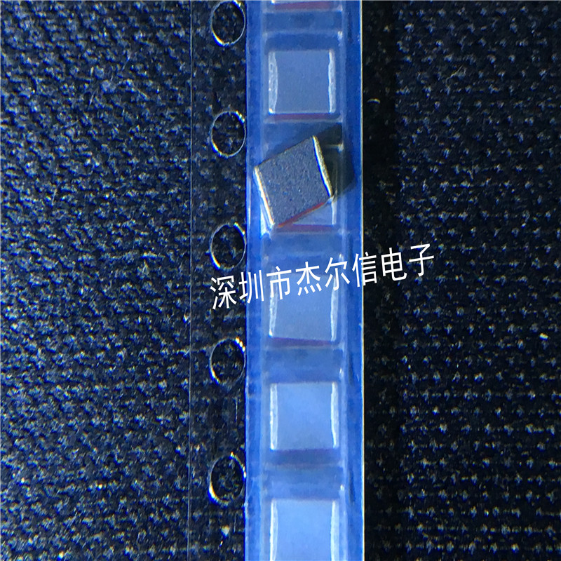 HF50ACB322513-T 1210 60R TDK贴片磁珠 全新进口原装 可直拍出样
