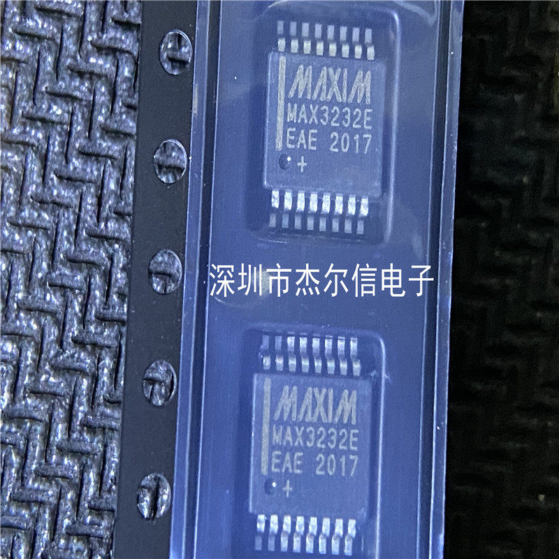 MAX3232E MAX3232EEAE+T MAXIM SSOP-16全新进口原装 可直拍 出样