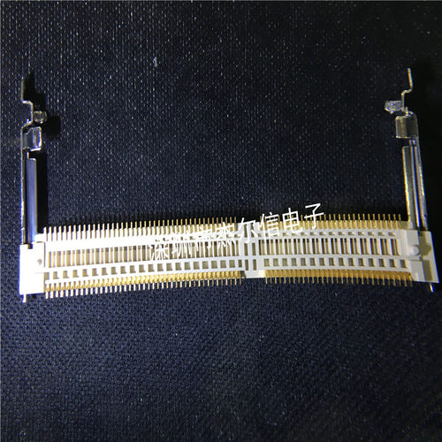 390112-1 144pin SDRAM存储器 TE 内存插槽连接器 进口原装可直拍