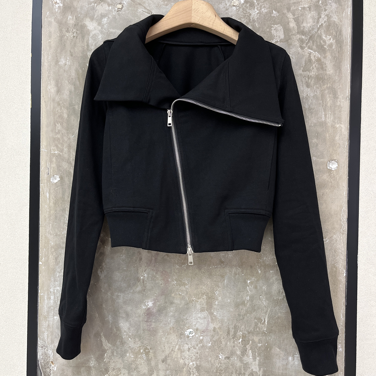 娃娃领斜拉链卫衣外套女上衣