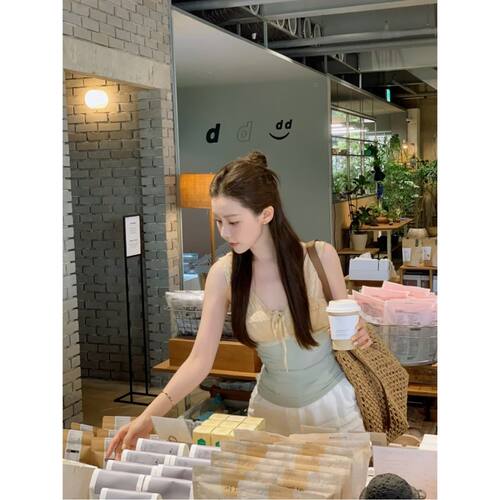 一枝南南同款韩代cloudemotion小众修身吊带上衣女夏刺绣褶皱上衣